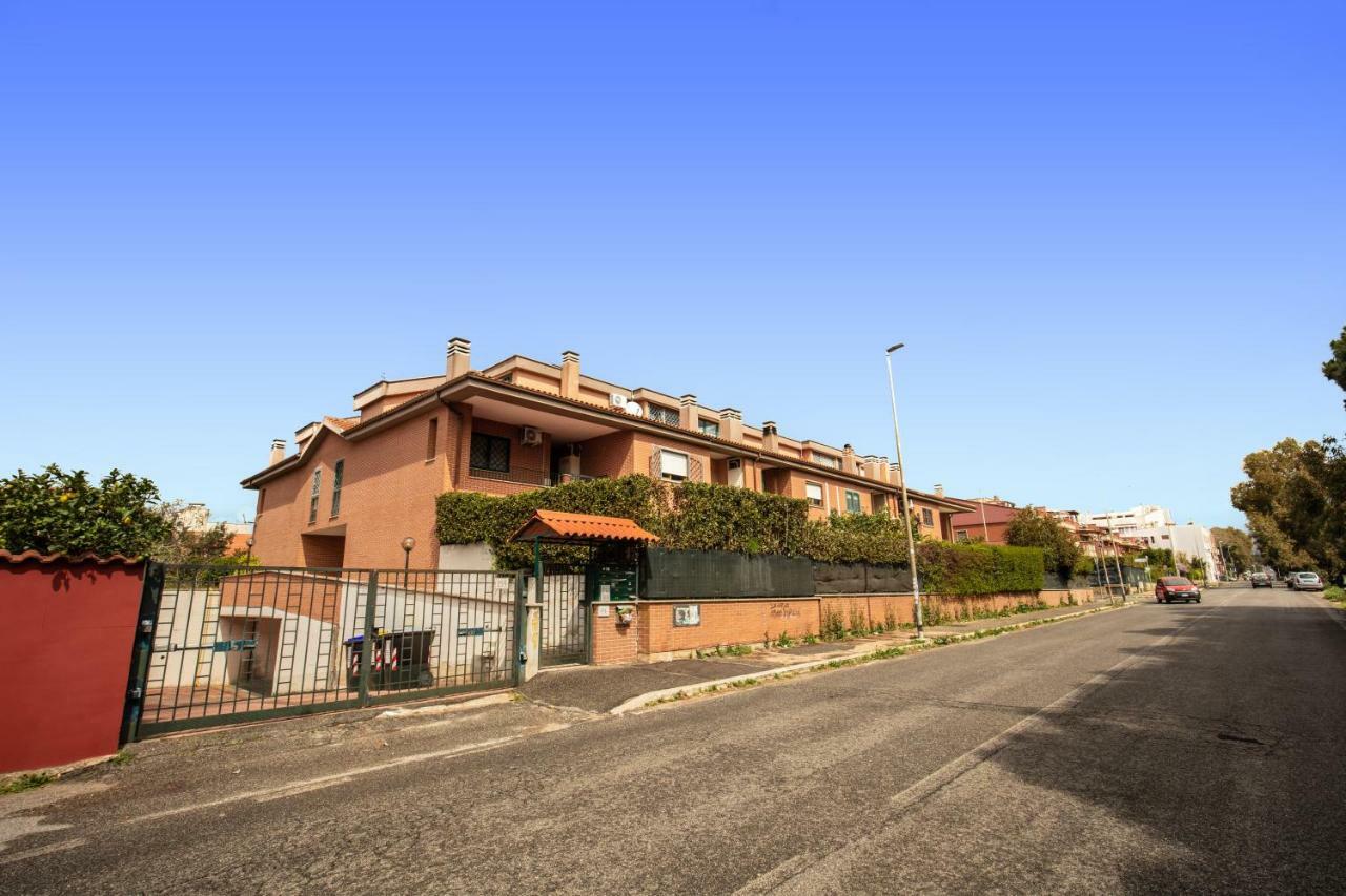 House Between Rome And The Sea Villa Casal Palocco Bagian luar foto